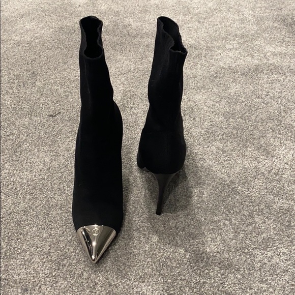 Authentic Louis Vuitton Boots - Picture 1 of 7